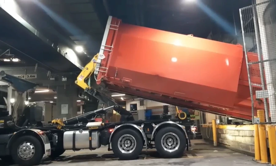 Step-by-step process of renting a dumpster in Cape Girardeau, MO — call, place, and load